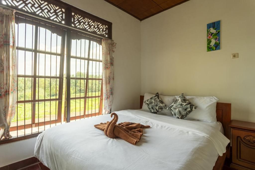 Family Room with Garden View